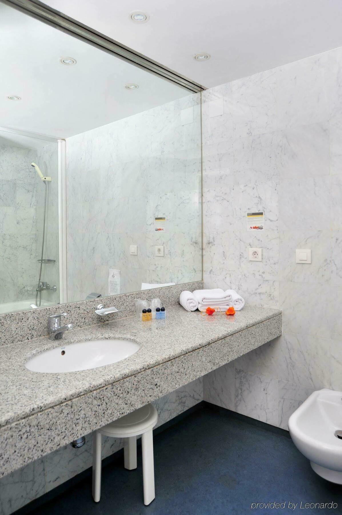 As Porta Catalana Hotel La Jonquera Szoba fotó